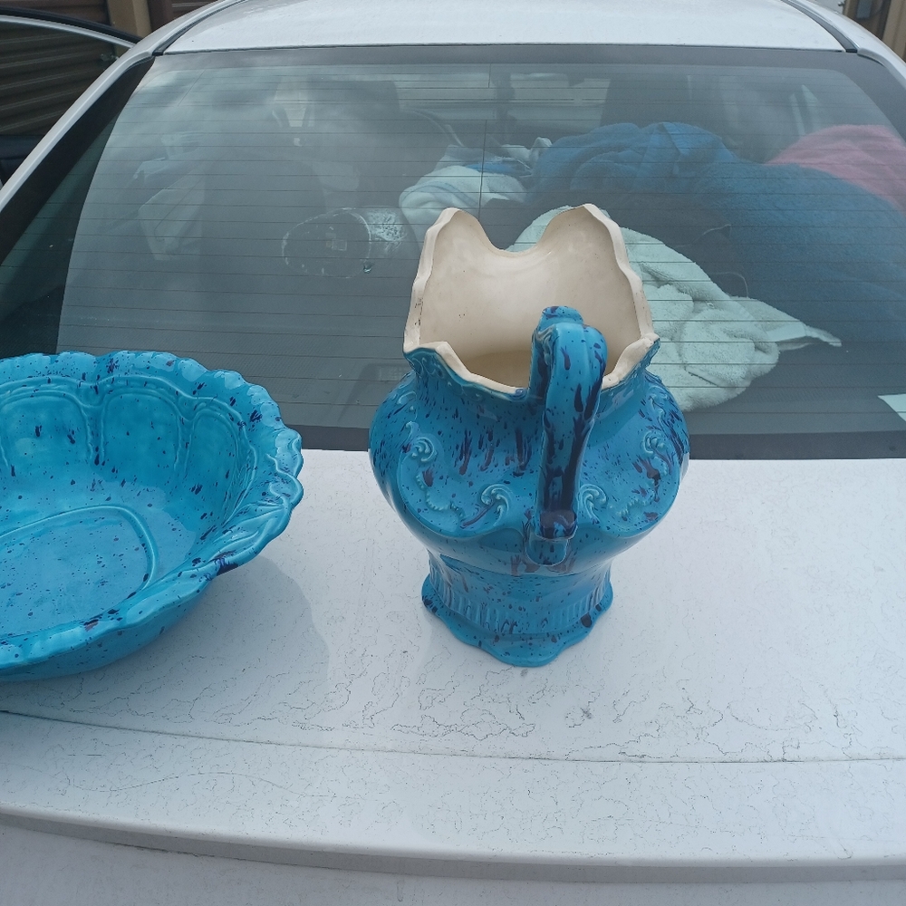Pottery - Picture 4 of 4